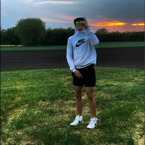 Meet your Posher, Cooper